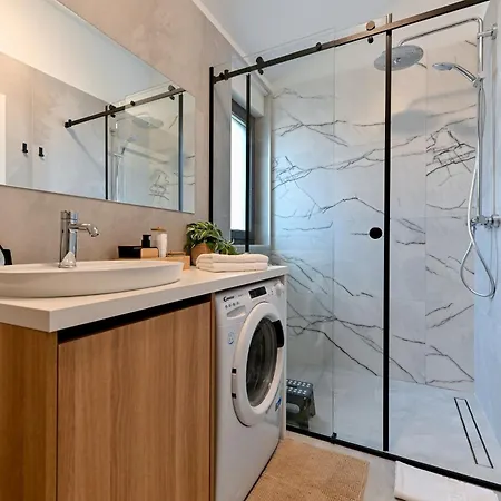 Big Sky Apartman *